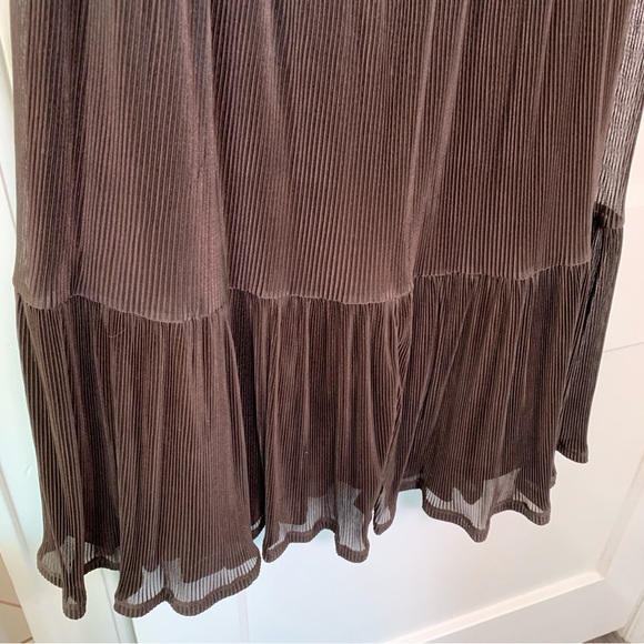 Michael Kors Dress Brown Slinky Flowy Maxi Sheer Sleeve Accordion Pleated Medium - Picture 2 of 11